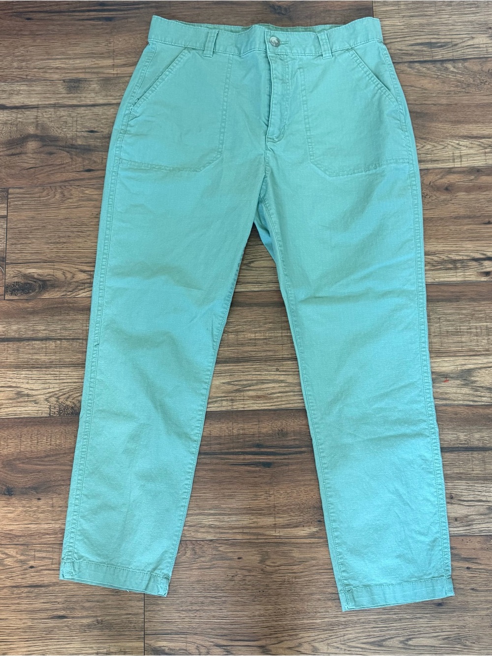 Eddie Bauer Womens Green Chinos Straight Leg Pants 10 Tall EUC Hiking Outdoor